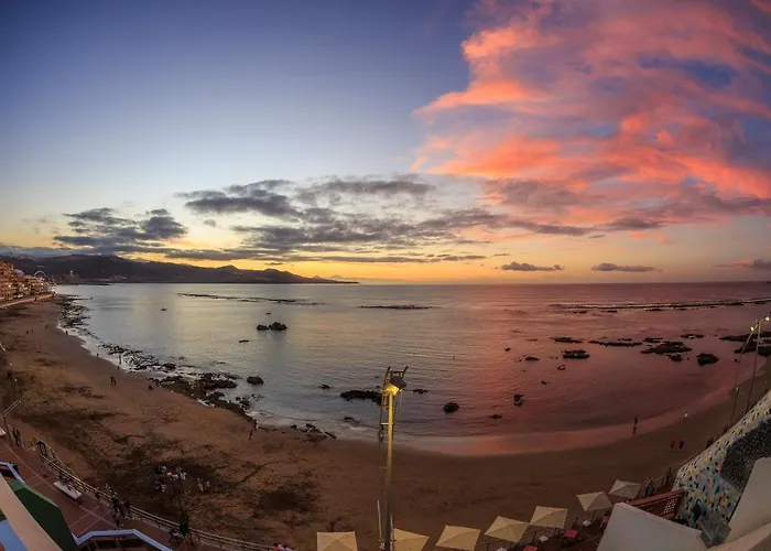 Aparthotel Brisamar Canteras 2*