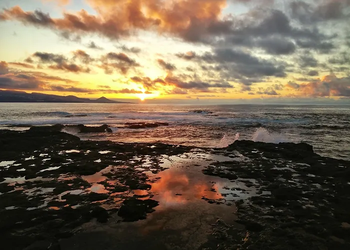 Brisamar Canteras Aparthotel 2*